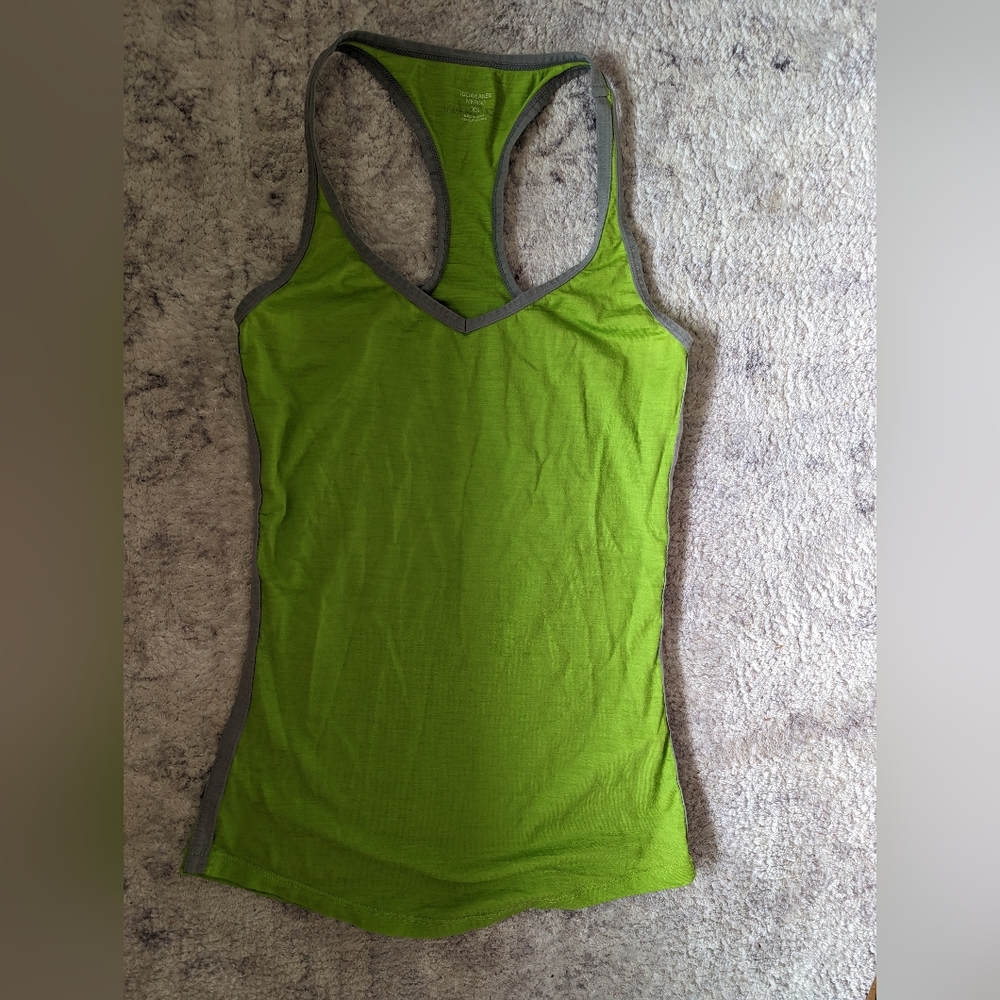 Ice breaker wool women's clothing lot